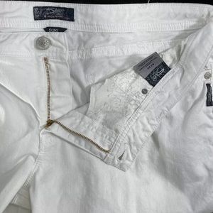 Like new Silver Suki White Capri Lace detail Jeans 20